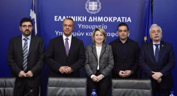 Σταϊκούρας: Αναβαθμίζονται οι υγειονομικές υπηρεσίες στο δίκτυο της ΣΤΑΣΥ