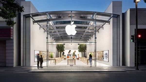 Apple: Παύση πώλησης ηχείων και ακουστικών άλλων κατασκευαστών