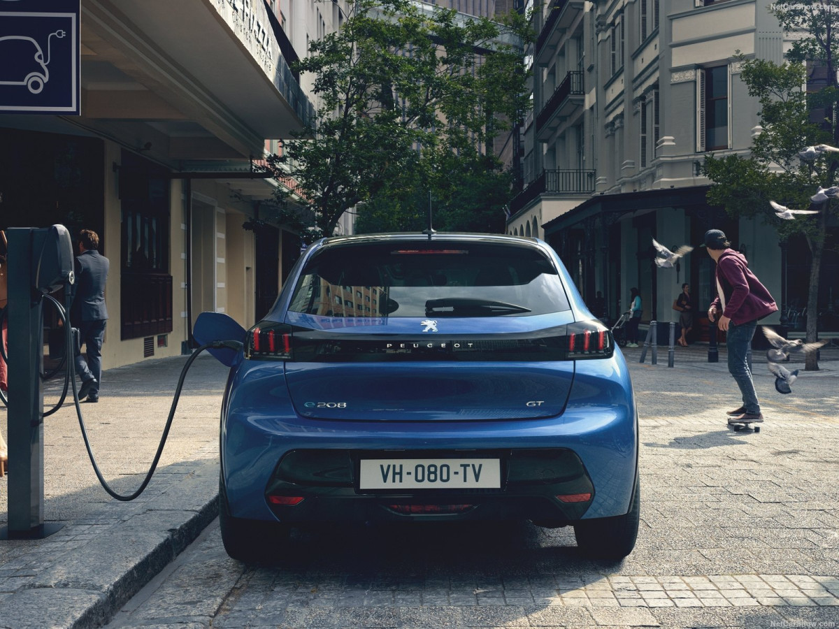 H PEUGEOT και το τολμηρό πρόγραμμα εξηλεκτρισμού της