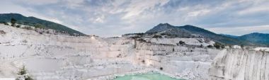 Η εξαγορά που άλλαξε τον χάρτη του λευκού μαρμάρου
