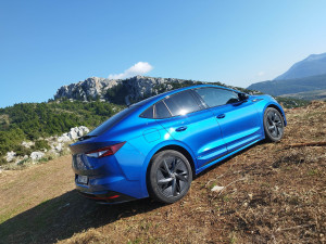 Skoda Enyaq Coupé iV RS: Το ηλεκτρικό που ποντάρει στις επιδόσεις