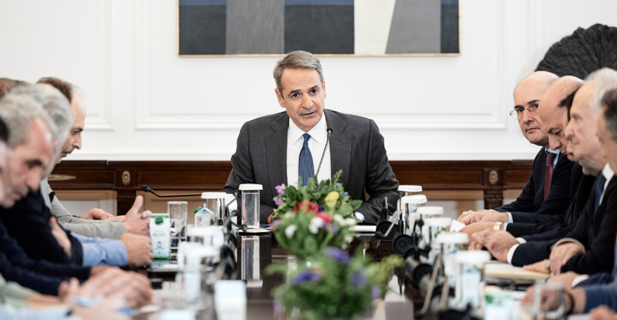 Οι κυβερνητικές εξαγγελίες για τους αγρότες, το μήνυμα Μητσοτάκη στα μπλόκα και η επόμενη μέρα