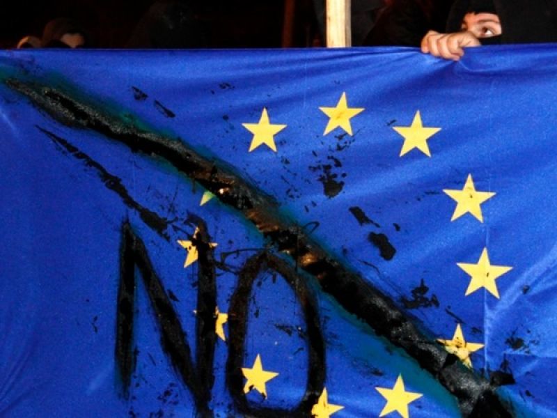 Reuters: "Πρόκληση για την ευρωζώνη η άνοδος των ευρωσκεπτικιστών όπως ο ΣΥΡΙΖΑ"