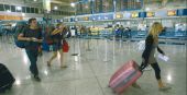 "Απότομη προσγείωση" για την επιβατική κίνηση το 2013 στο «Ελ. Βενιζέλος»- Σημάδια ανάκαμψης τους μήνες Οκτώβριο, Νοέμβριο και Δεκέμβριο