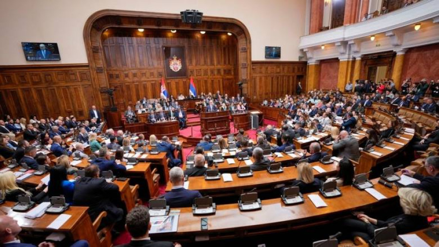 Σερβία: Εξελέγη με 153 ψήφους υπέρ η νέα κυβέρνηση