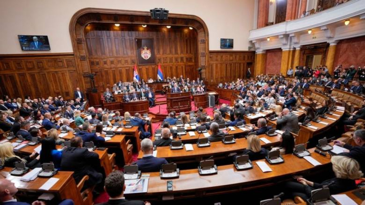 Σερβία: Εξελέγη με 153 ψήφους υπέρ η νέα κυβέρνηση