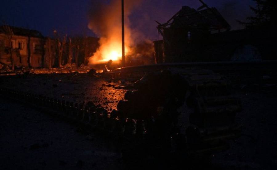 Ουκρανία: Οι Ρώσοι κατέλαβαν τη Χερσώνα - Εκρήξεις στο Κίεβο