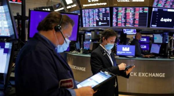 Διατηρείται σε πτωτική τροχιά η Wall Street ελέω Fed