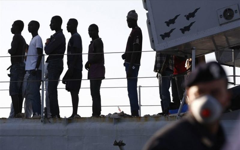 Απέλαση 200 μεταναστών από το hotspot του Τάραντα στην Ιταλία