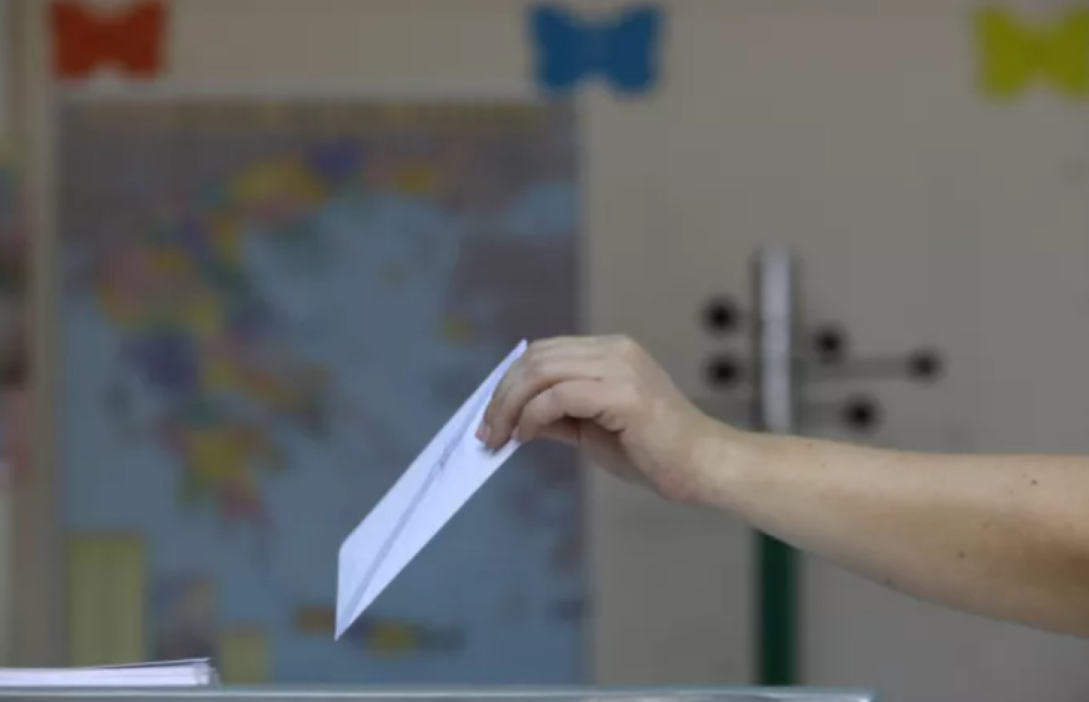 Δημοσκόπηση Pulse: Άνοιξε κι άλλο η «ψαλίδα» μεταξύ ΝΔ-ΣΥΡΙΖΑ