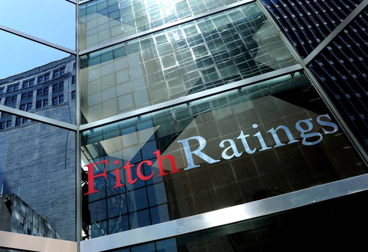 Ο Fitch απειλεί με υποβάθμιση το βρετανικό αξιόχρεο λόγω Brexit