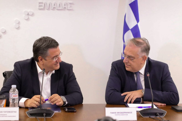 Θεοδωρικάκος: Συνεργασία με τις Περιφέρειες στους ελέγχους για ισόρροπη ανάπτυξη