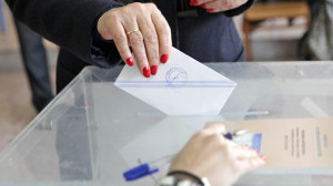 Δημοσκόπηση Opinion Poll: Δυσαρεστημένο το 70,7% από τη κυβέρνηση - Σταθερό, όμως, προβάδισμα 13,2 μονάδων