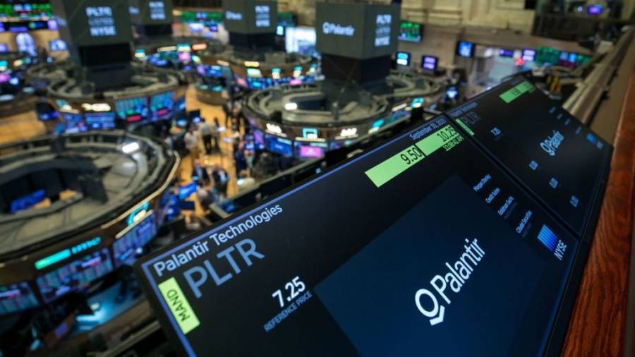 Στο «κόκκινο» η Wall Street- «Ασανσέρ» ο Nasdaq