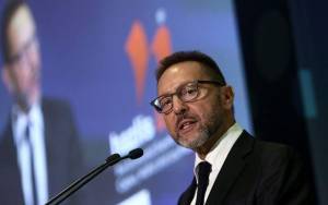 Στουρνάρας: Ύφεση 6% το 2020, «rebound» 5,5% το 2021