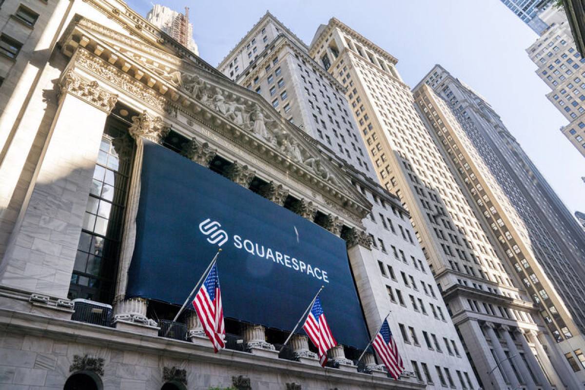 Ανακάμπτει από την τριήμερη πτώση η Wall Street