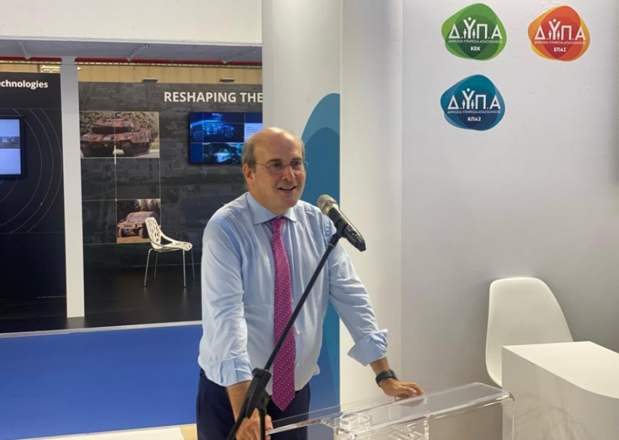 ΔΥΠΑ: Ξεκινούν άμεσα 5+2 προγράμματα για την ενίσχυση της απασχόλησης