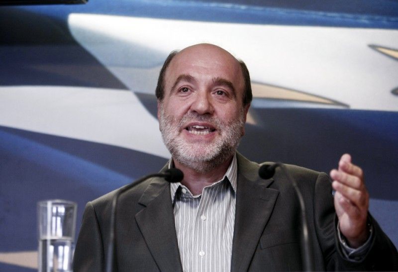 Αλεξιάδης: «Απόδειξη από οποιαδήποτε συναλλαγή-Κίνητρα για πλαστικό χρήμα»