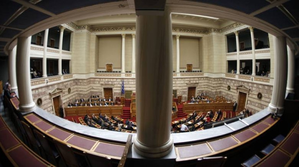 Πολυνομοσχέδιο: Η αποκωδικοποίηση των διατάξεων από Παπαθανάση και Σκρέκα