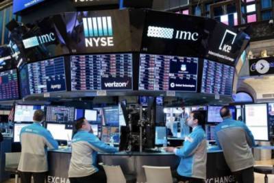 Wall Street: Σταθεροποιητικό ξεκίνημα-Θετική υποδοχή των δηλώσεων Πάουελ