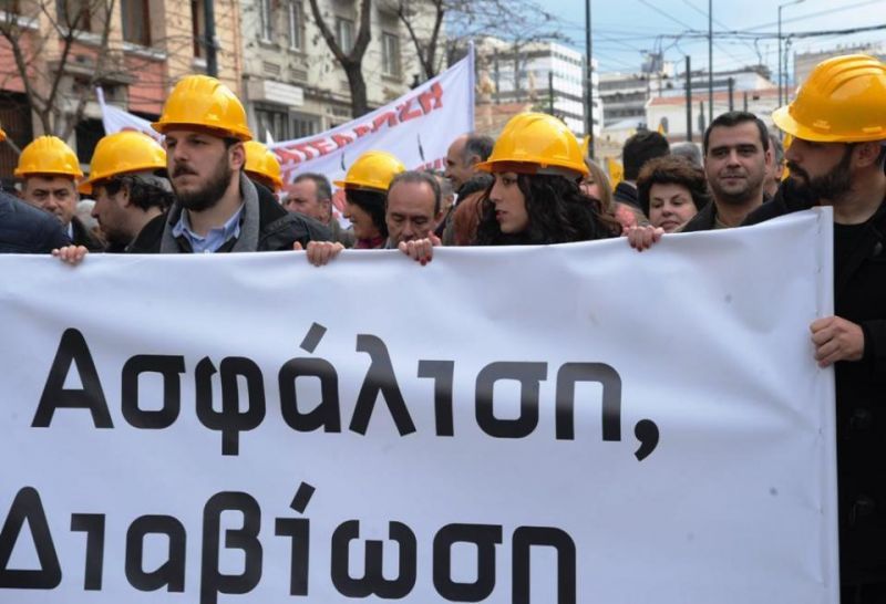 Μηχανικοί με μηνιαίο εισόδημα 1.000 ευρώ, πληρώνουν εισφορές 1.135,50 ευρώ