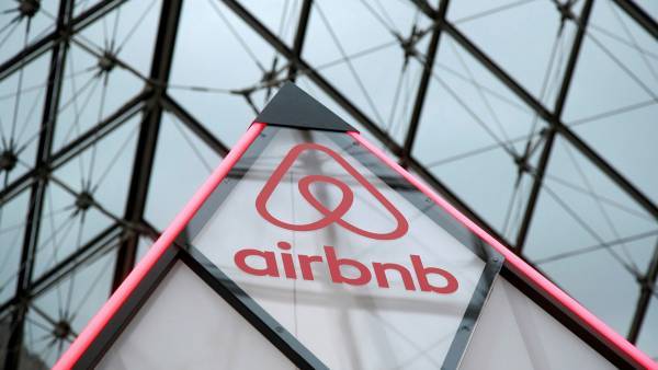 WSJ: Την εισαγωγή της στο χρηματιστήριο δρομολογεί η Airbnb