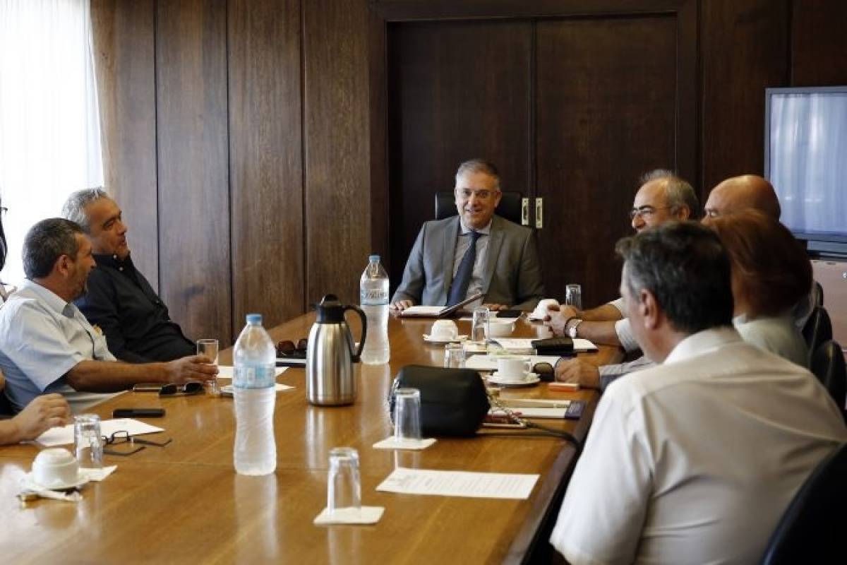Συνάντηση Θεοδωρικάκου με ΠΟΠ - ΟΤΑ για θέματα τοπικής αυτοδιοίκησης