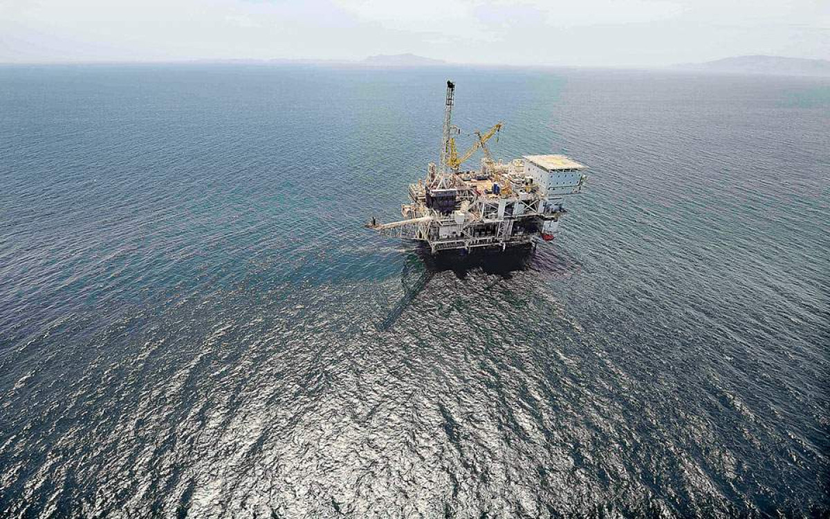 Εξορύξεις: Αμφιλεγόμενα κυβερνητικά μηνύματα «παγώνουν» την αγορά
