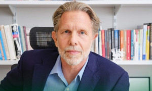 Γερουλάνος: Πορευόμαστε χωρίς οικονομικό σχέδιο-Επιστρέφουμε στην εποχή της «λαδωμένης χαρτοπετσέτας»