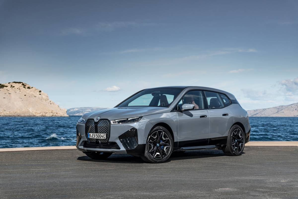 Η BMW-iX έτοιμη να προχωρήσει στη μαζική παραγωγή-Πότε θα κυκλοφορήσει