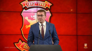 «Δημοκρατία της Μακεδονίας» αποκάλεσε ξανά τη χώρα του ο Μίτσκοσκι