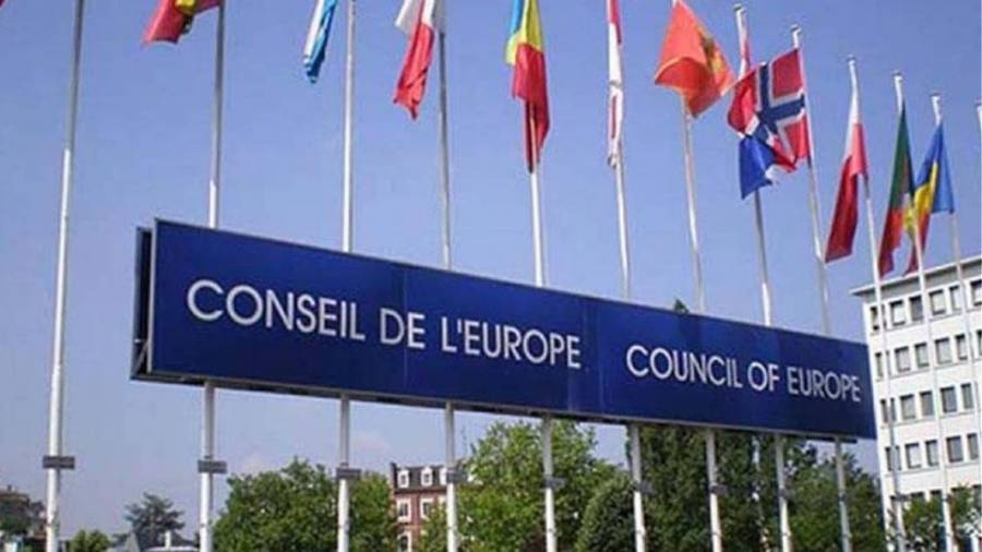 Πολωνία: Αποχωρεί από τη σύμβαση για τη βία κατά γυναικών