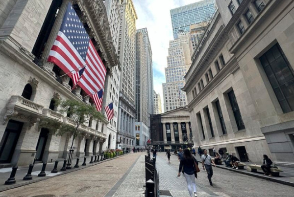Wall Street: Κέρδη εν αναμονή της ανακοίνωσης της Fed