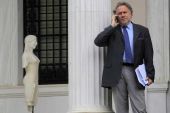 Νέο ασφαλιστικό: Μείωση 30% στις συντάξεις και εξωφρενικές εισφορές