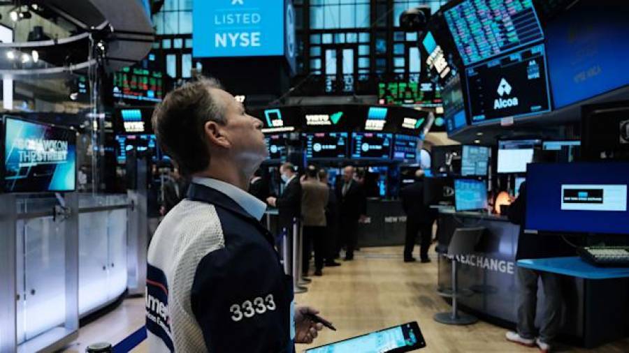 Νέες πιέσεις στη Wall Street- «Βαρίδι» ο τεχνολογικός κλάδος