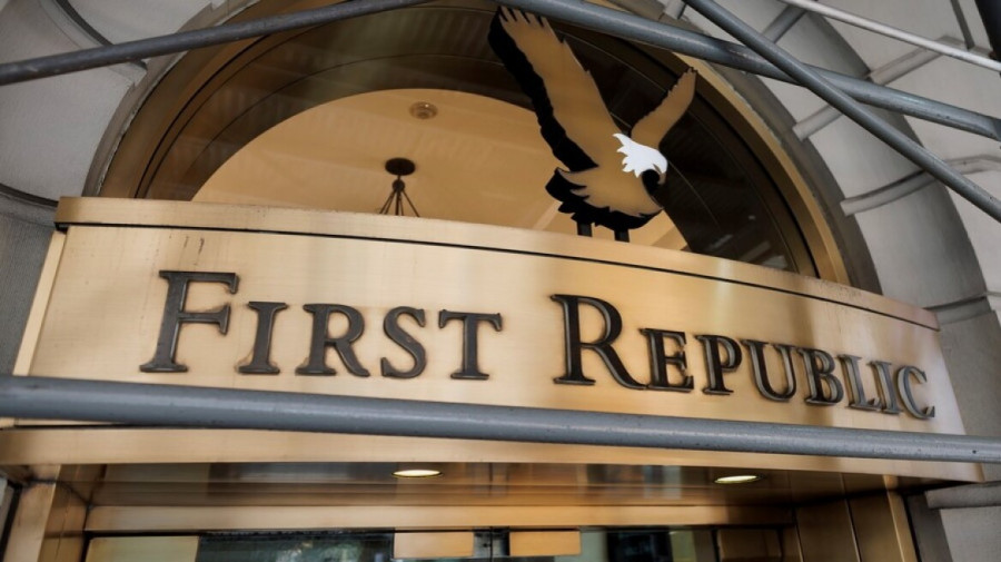 First Republic Bank: «Άλμα» 20% στις ηλεκτρονικές συναλλαγές