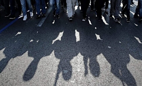 ΑΔΕΔΥ: Απεργία την Τετάρτη- Πώς θα κινηθούν ταξί και ΜΜΜ