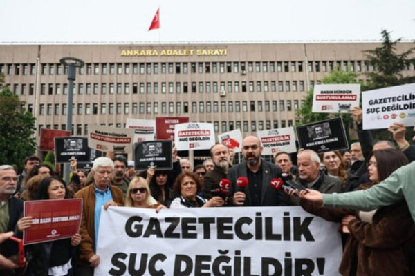 ΕΣΗΕΑ και ΔΟΔ στο πλευρό των Τούρκων συναδέλφων