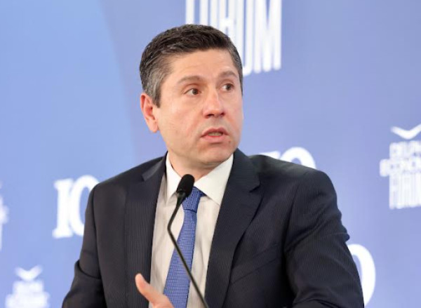 Αναστασάτος(Eurobank): Χρειαζόμαστε αύξηση επενδύσεων 8% για να φτάσουμε την Ευρωζώνη