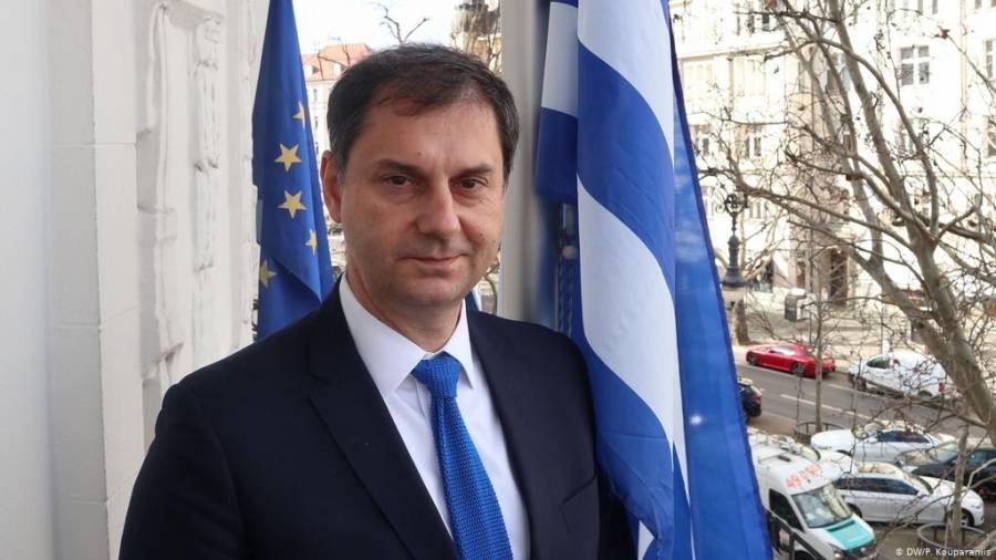 Θεοχάρης στη FAZ: Τον τελευταίο λόγο έχουν οι λοιμωξιολόγοι