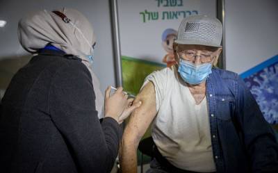 Ισραήλ: Εμβολιάζονται με την τρίτη δόση οι άνω των 60
