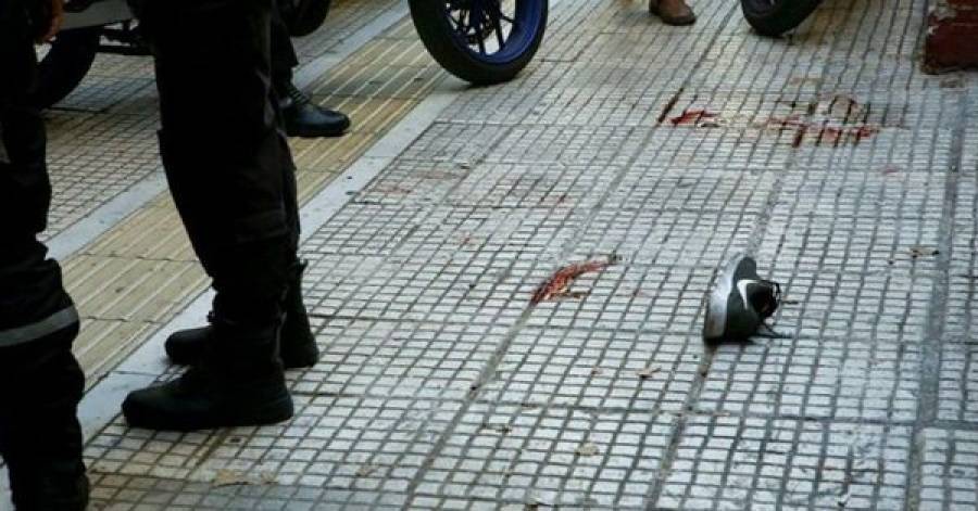Κάπου μεταξύ Αγριας Δύσης και ισλαμικής δημοκρατίας