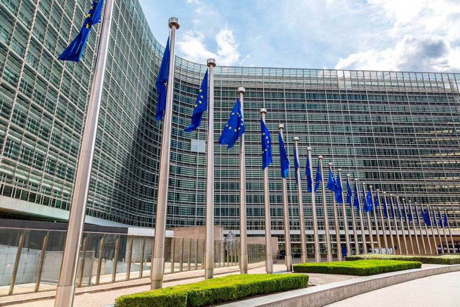 Bloomberg: Ο πόλεμος στη Μέση Ανατολή αποτελεί ένα ανεπιθύμητο «σοκ» για την ευρωπαϊκή οικονομία