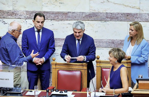 Ο Κωνσταντινόπουλος διαβεβαιώνει πως δεν θα γίνει Λοβέρδος