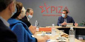 Τσίπρας: Ο Μητσοτάκης παραπλανά τους συνταξιούχους-Η απάντηση του υπ. Εργασίας