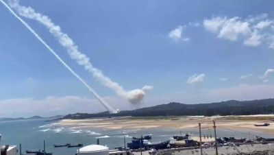 Κίνα: Εκτόξευσε έντεκα βαλλιστικούς πυραύλους γύρω από την Ταϊβάν
