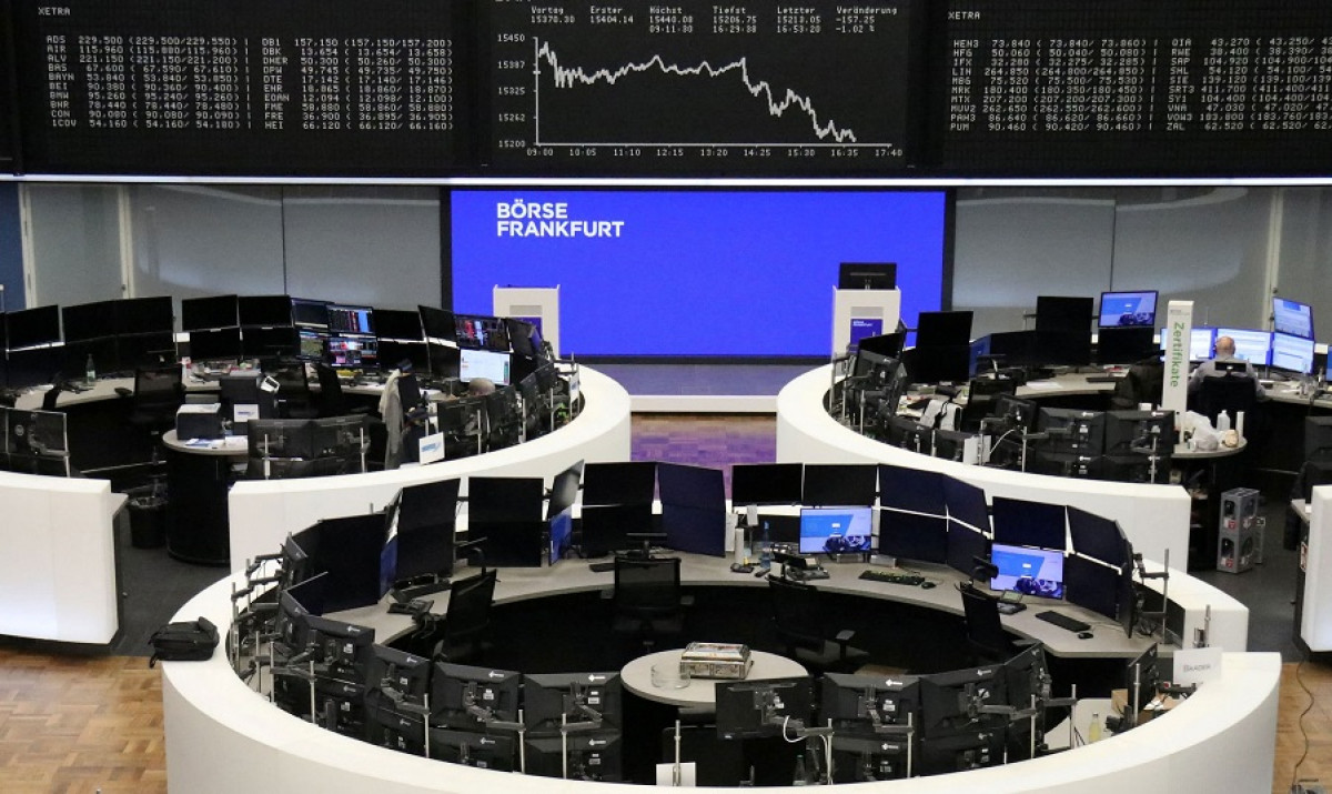 Απώλειες στο άνοιγμα των ευρωαγορών- Τα βλέμματα στη Μέση Ανατολή