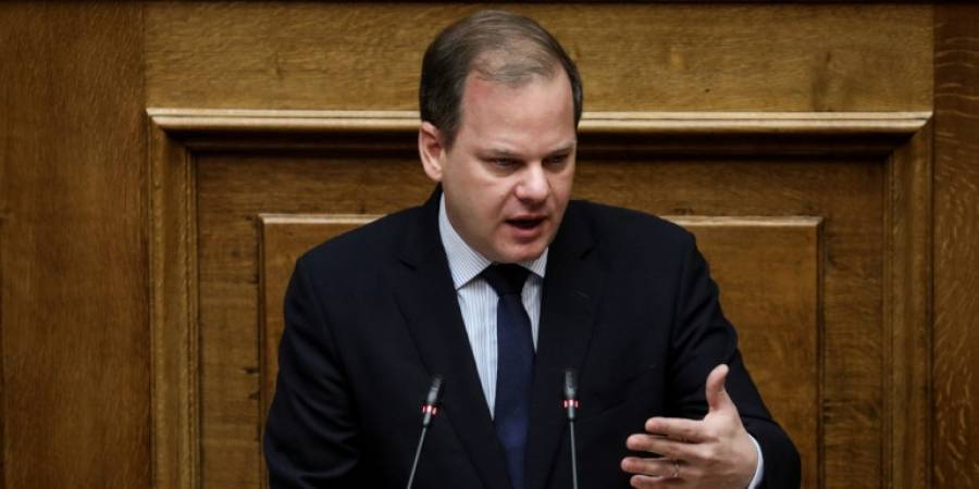 Καραμανλής: Θα αργήσει ο διαγωνισμός για 1.000 οχήματα σε Αθήνα-Θεσσαλονίκη