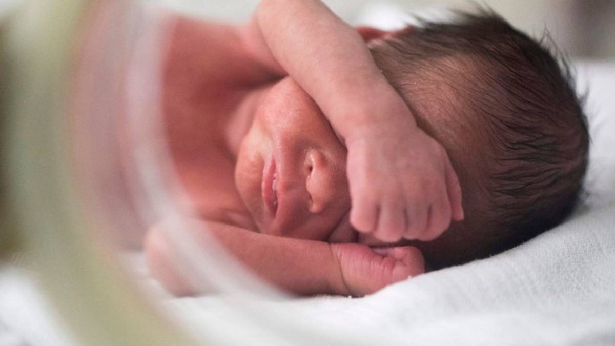 Πώς θα γίνεται η καταβολή των δόσεων του επιδόματος γέννησης