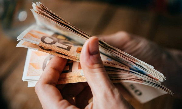 ΙΝΕ/ΓΣΕΕ: Νέο πρόγραμμα με επίδομα έως €2600 σε άνεργες γυναίκες